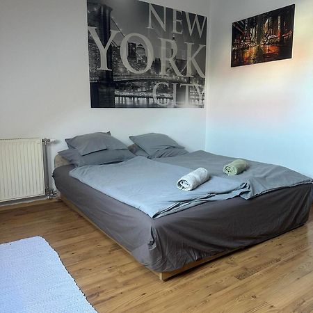 Hotello Apartmanház és Panzió Zalaegerszeg Esterno foto
