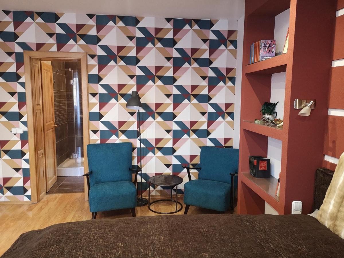 Hotello Apartmanház és Panzió Zalaegerszeg Esterno foto