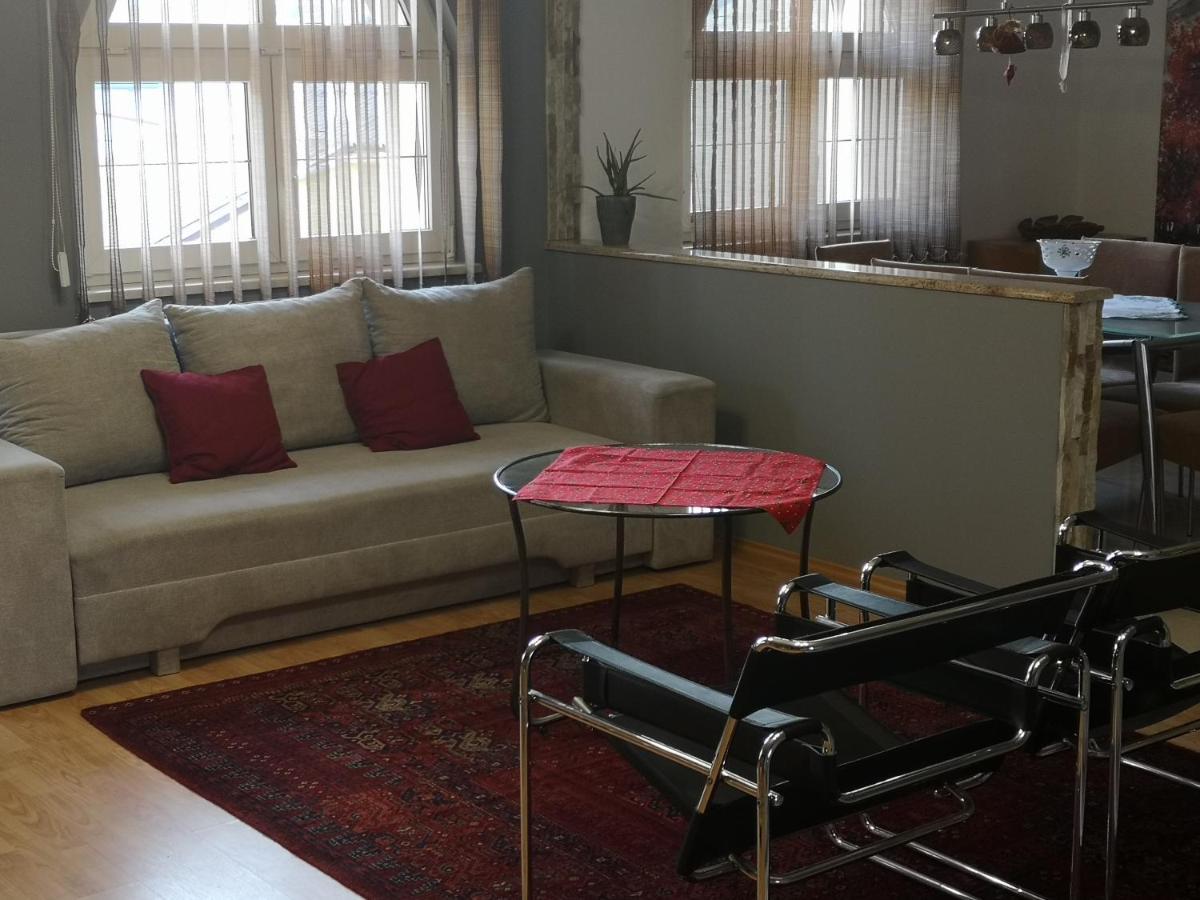 Hotello Apartmanház és Panzió Zalaegerszeg Esterno foto
