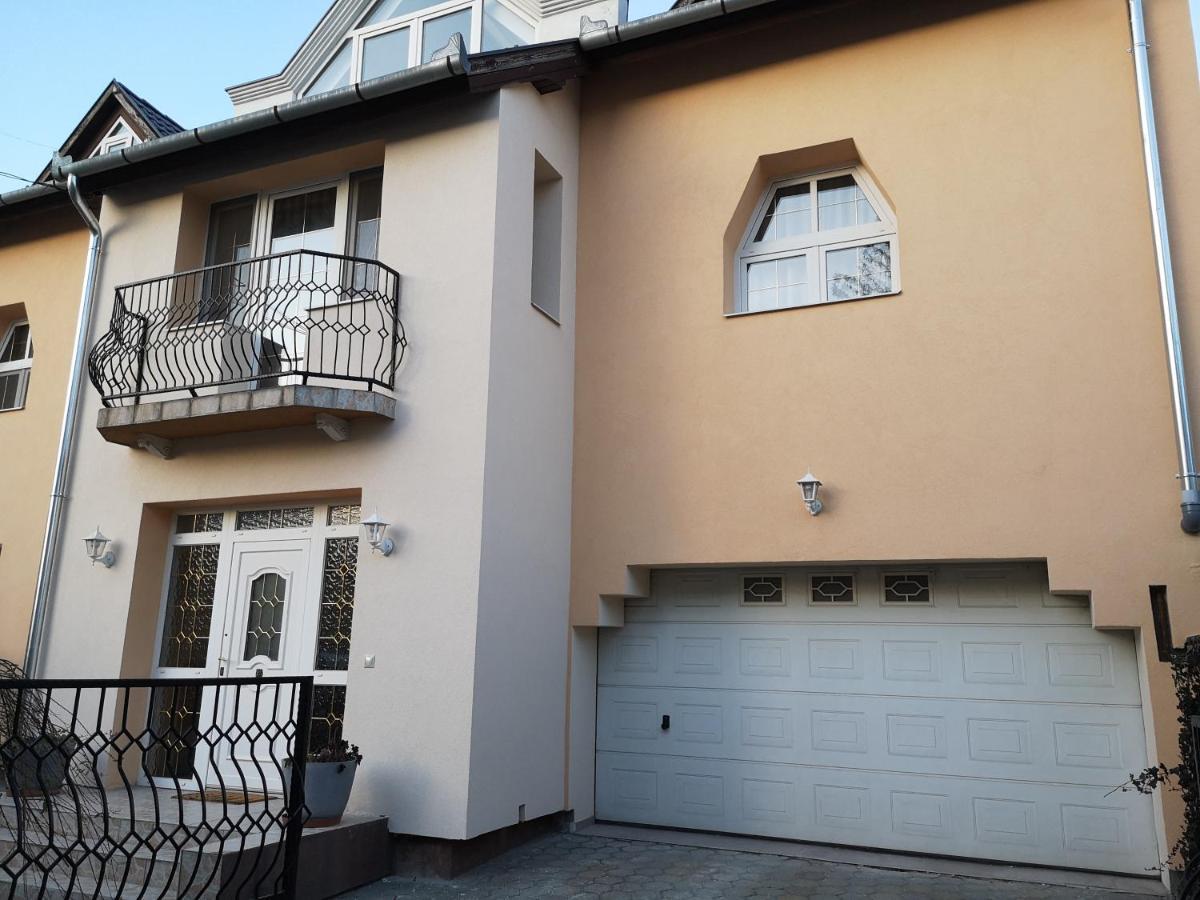 Hotello Apartmanház és Panzió Zalaegerszeg Esterno foto