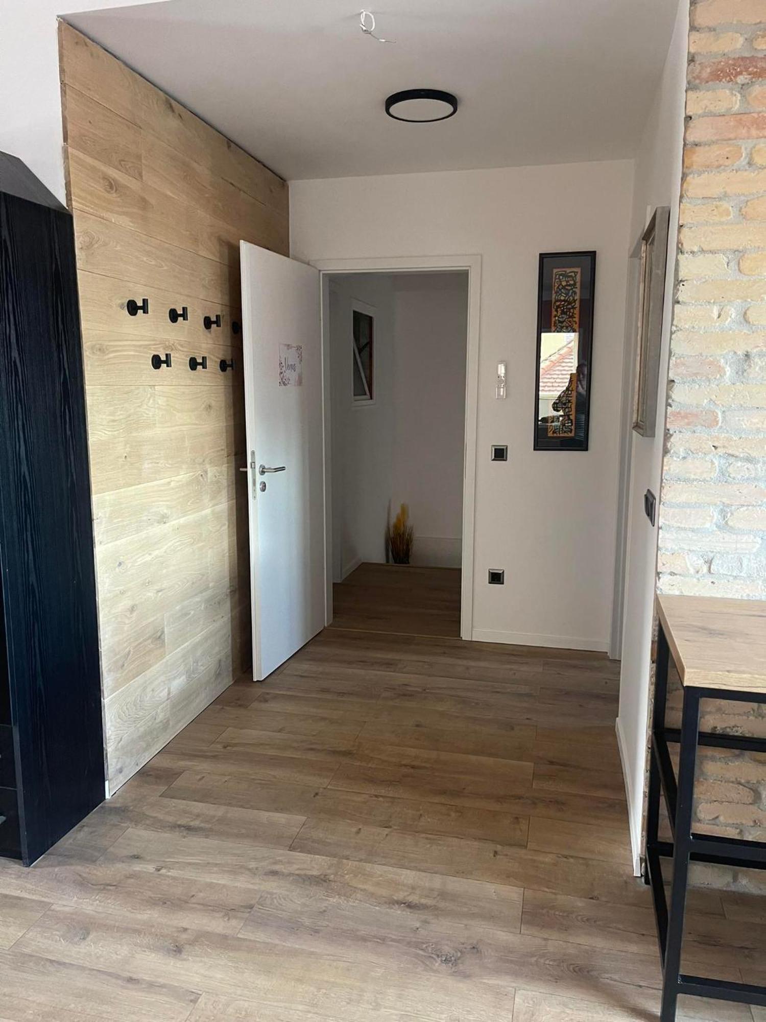 Hotello Apartmanház és Panzió Zalaegerszeg Esterno foto