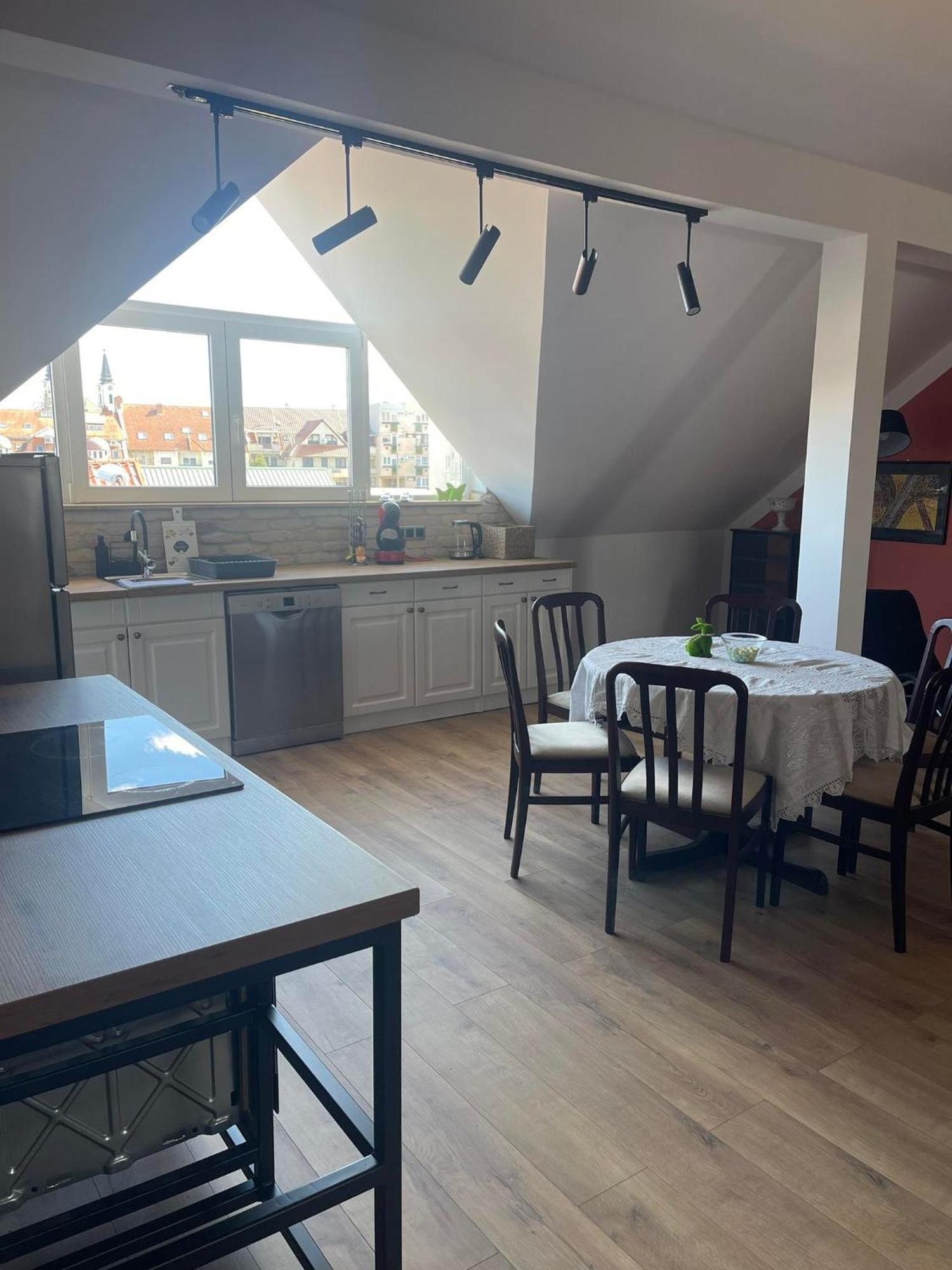 Hotello Apartmanház és Panzió Zalaegerszeg Esterno foto